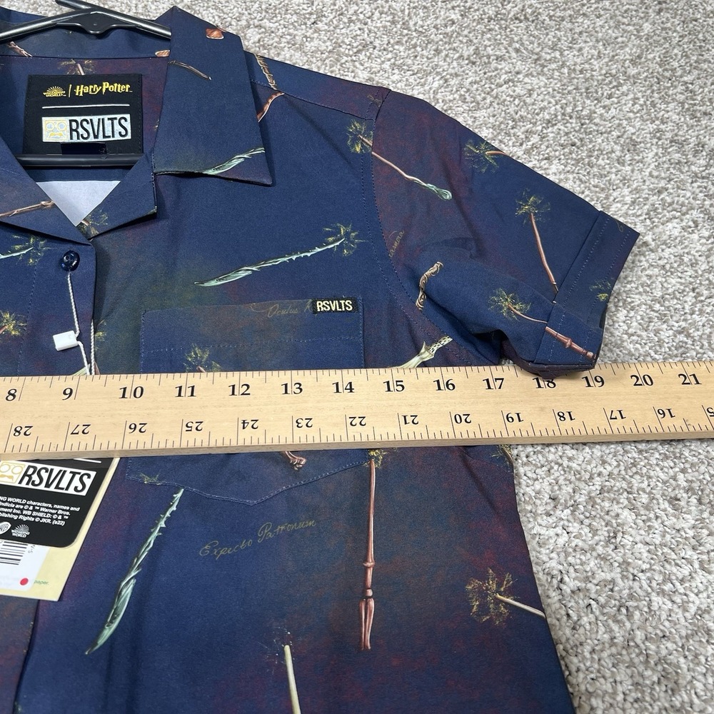 RSVLTS Harry Potter Women's Small Ollivanders Best Wizard Wands Short Sleeve NWT - Picture 5 of 8
